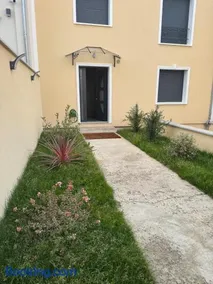 T2 modern - 10 min from Paris - Image 1