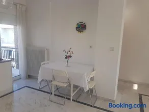 NN Larisa Deluxe Apartment - Image 2
