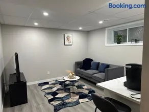 Luxury-Home Away from Home with Private Entrance - Image 1