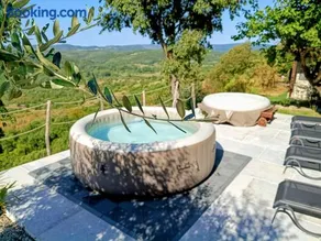Appartman Casa Fermeglia with private jacuzzie and truffle hunting experience - Image 3