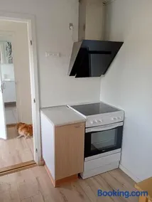 Apartment with water views - Image 2