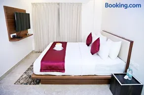 Villa Grand Hotel Near Kempegowda International Airport - Image 2