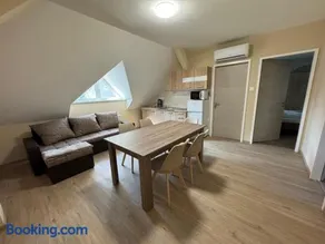 Sziget Apartmanház - Image 2