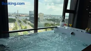Sky & SPA Cinema Apartment - Image 4