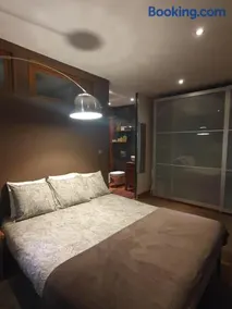 Chambre double accueillante avec douche privative - Image 1