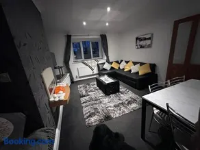 Lovely One-Bedroom Condo With Indoor Fireplace - Image 4
