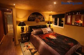 Have tonights dreams wrapped in Chinese silk - Image 4