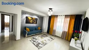 M Luxury Apartment - Image 2