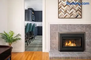 Private Riverside Retreat - Image 2