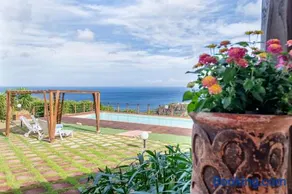 Villa mit privatem Pool, Terrasse und Garten | Gartenblick - Image 1