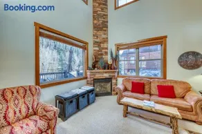 Vista Point Home - Image 3