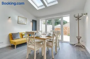 3 Bed in Woodbridge oc-30mor - Image 3