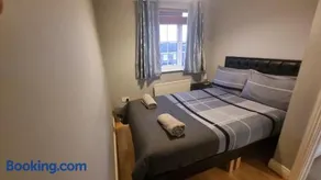 4 Cosy Bedrooms near Airport & City 7people - Image 3