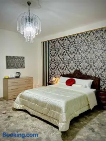 Venice VIP Guest House - Image 1
