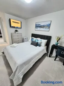 First Class Ensuite Room - Image 1