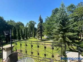 Pałac Victoria - Image 2