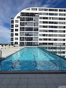KozyGuru | Bondi Junction | Stylish Urban Nest - Image 2