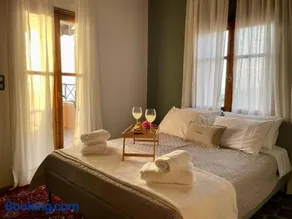 almond home - Image 4