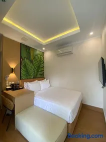 Kianmas Boutique Resort Ciawi - Image 1