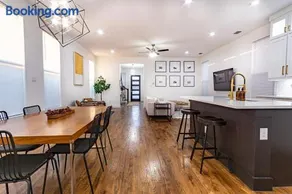 Spacious 4BR Retreat, Sleeps 10, Backyard, Near Dallas - Image 1