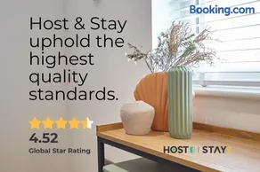 Host & Stay - The Reading Room - Image 5