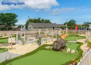 Pencnwc Holiday Park - Image 2