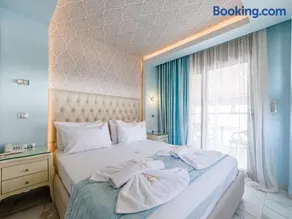 Alpha Luxury Suites - Image 1
