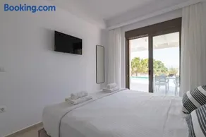VILLA IRIS in PEFKOS, PINE VILLAS - Image 2