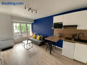Appartement avec balcon et vue sur port - wifi privé - au dessus du Restaurant le Yackams - Image 3