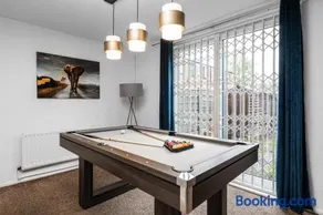 Majestic Gem - Pool Table - Coop - Etihad - Parking - Image 3