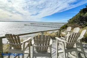 Three dog-friendly, waterfront cottages with full kitchens & private beach - Image 2