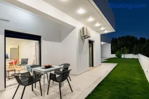 Metaxakis Home - Image 3