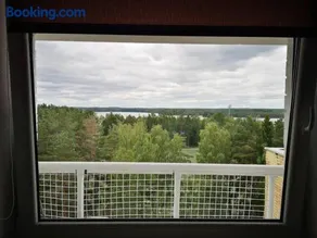 Studio Apartment with Lake View - Image 3
