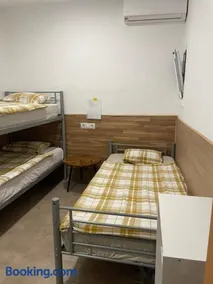Private room next to BCN airport - Image 2