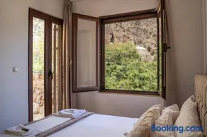 Artemisa House - Image 4