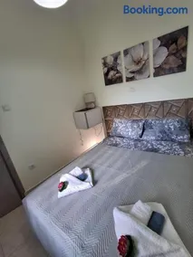 Lovely House - Image 3
