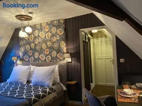 Agapanthus bed and breakfast - Image 4