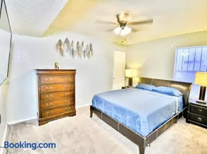 Entire Home Near Montwood Zaragoza - Image 3