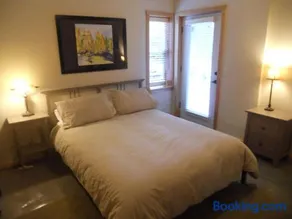 Hutson's Hideaway 30 Day - Image 2