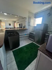 Sea view flat for FAMILY ONLY in Miami - Image 5