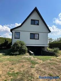 Chata Volavka in the Třeboň region by pond Dvoříště - Image 1