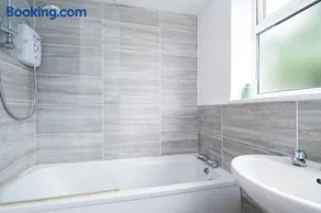 Cooper stay - perfect for contractors - Image 5