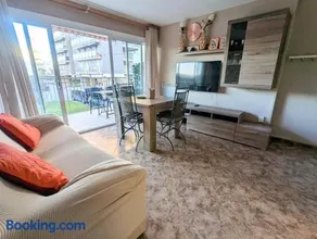 Apartamento con piscina y frente al mar - Image 4