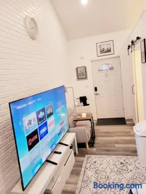 Private studio guesthouse in Watertown CT - Image 1