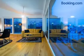 Bennett Apartment - Image 1