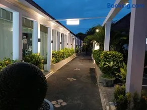 Villa Pool Private and Romantic In Kuta Bali - Image 2