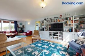 Expansive Modern Home w/ Ocean View, Gorgeous Garden & Dog-friendly - Image 3