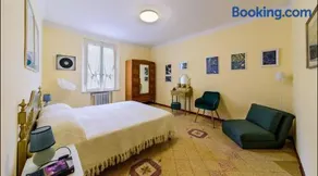 CLARA'S HOUSE - Image 1