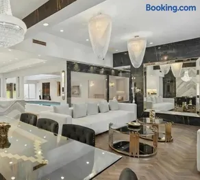 Luxury Villa Heated Indoor Pool - Image 1