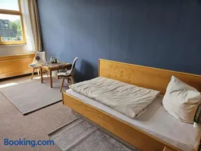 Hotel Garni - Image 4